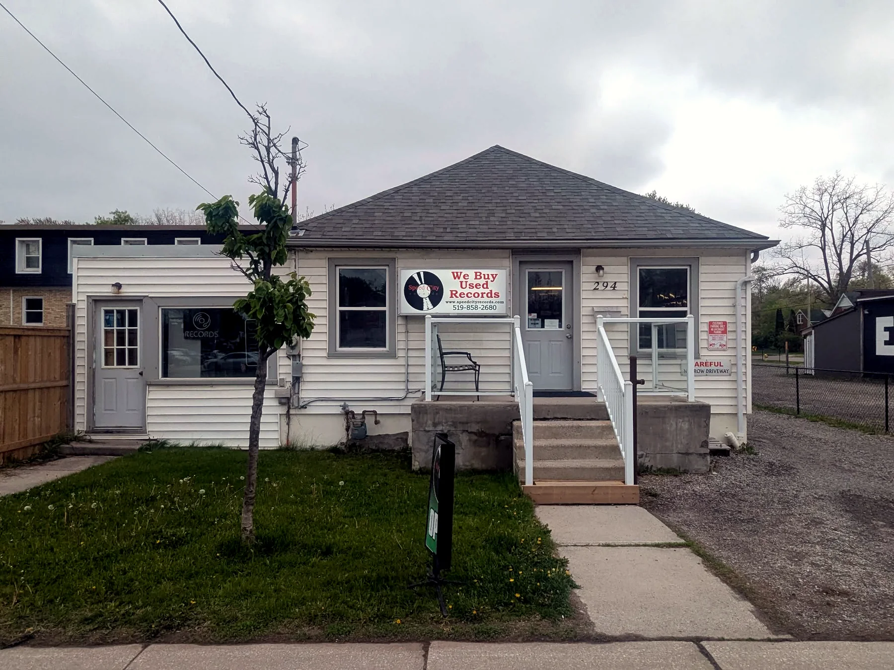 Exterior of Speed City Records